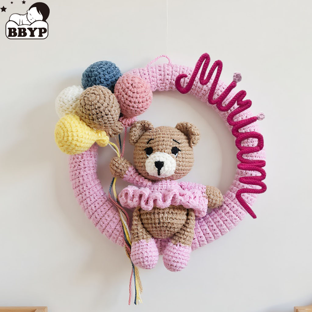 Baby Nursery Things - Corona personalizada con nombre de ganchillo