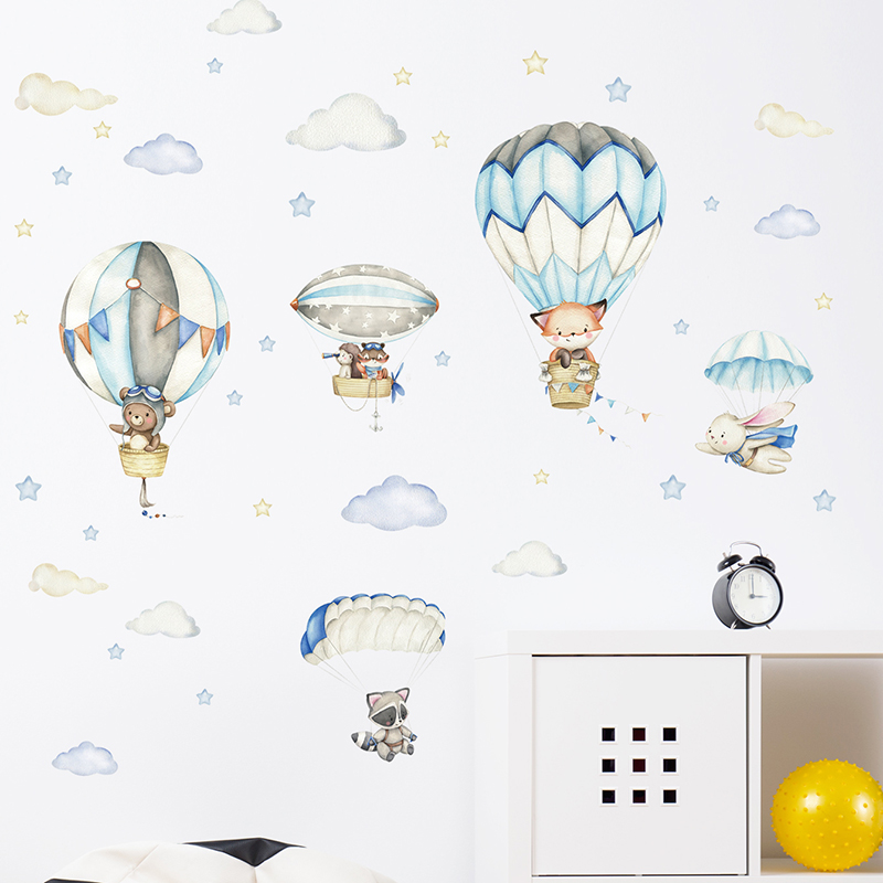 Pegatinas de pared con globos  - Baby Nursery Things reseña y precio